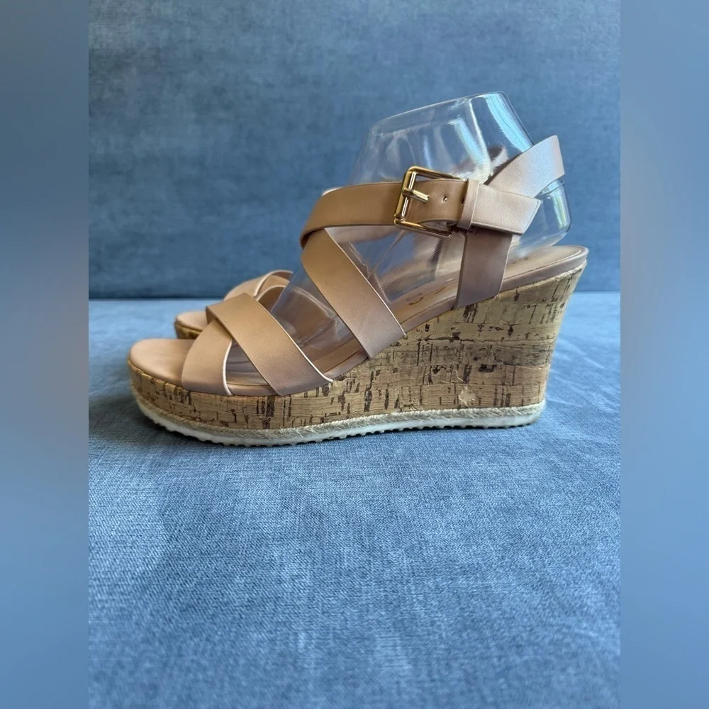 Unisa Wedge Sandals Women’s SZ 9M Cork Espadrille Nude Adjustable Strap Summer